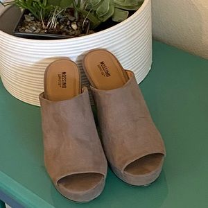 Mossimo Suede Tan Block
